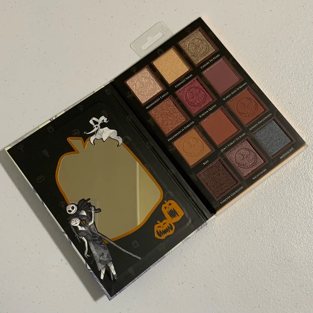 Taste Beauty x Tim Burton’s The Nightmare Before Christmas Eyeshadow Palette-New